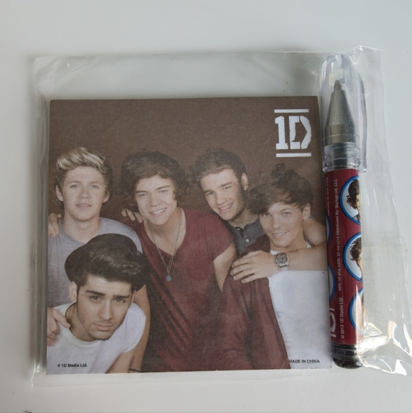 One Direction Stationery Set w/Notebook, pencils and magnet 1D Boy Band LOT NEW! - Picture 12 of 16